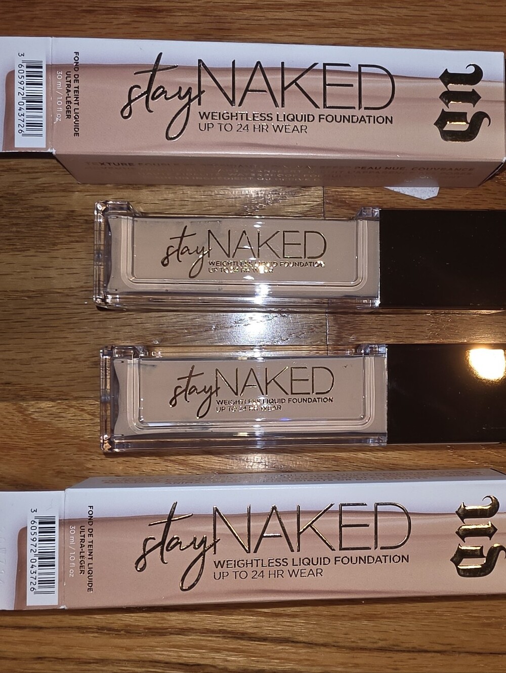 Urban Decay Stay Naked Weightless Liquid Foundation - Light Neutral Beige